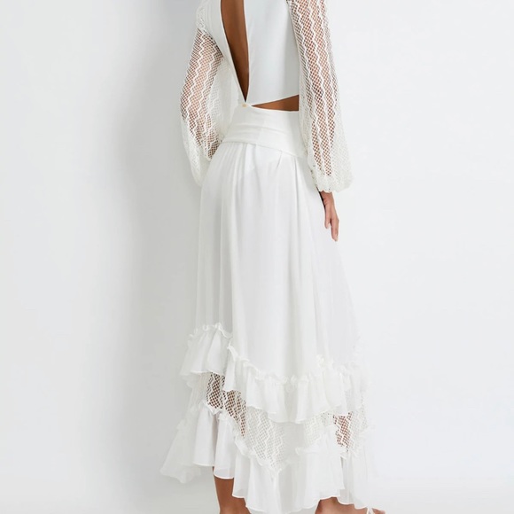 PATBO PLUNGE LACE SLEEVE MAXI DRESS - Picture 4 of 4